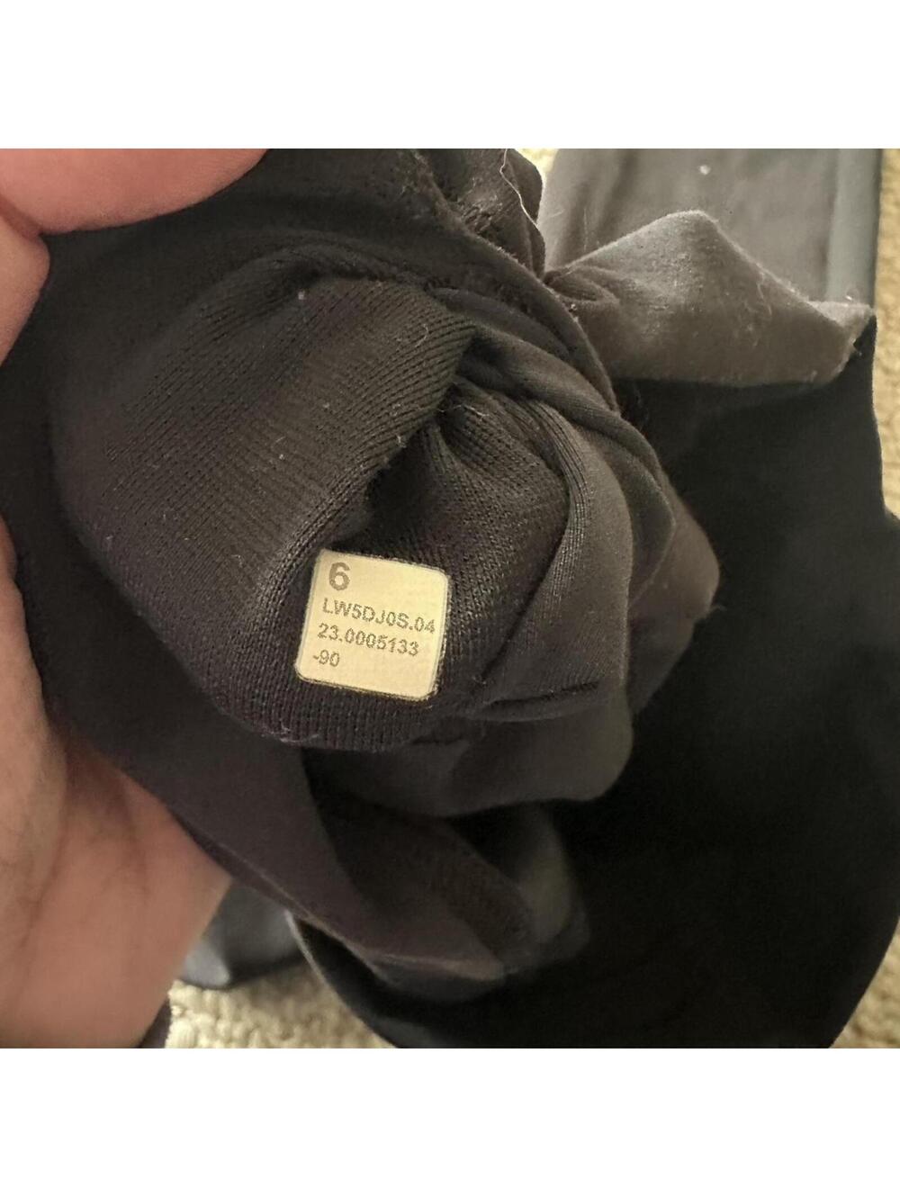 Lululemon Women's Black Legging - Picture 3 of 3